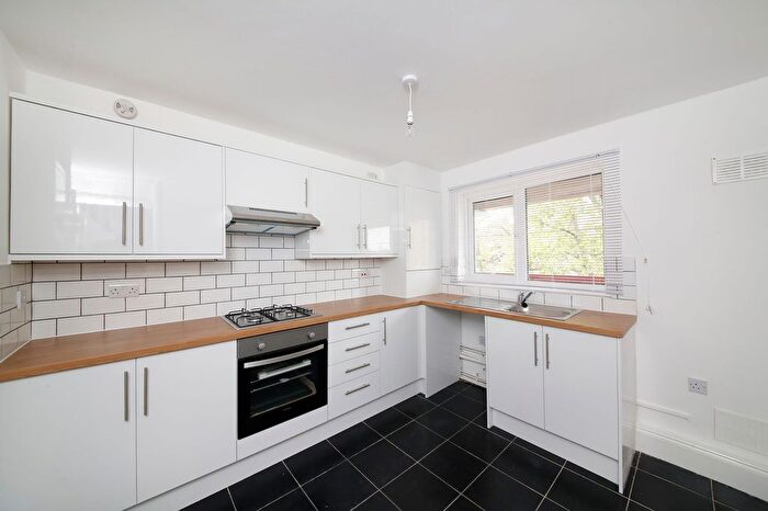 4 Bedroom Flat To Rent In Lovelinch Close, Eynsford House, SE15