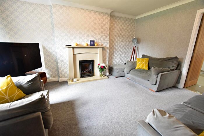 4 Bedroom Detached House For Sale In Aspen Fold, Oswaldtwistle, BB5