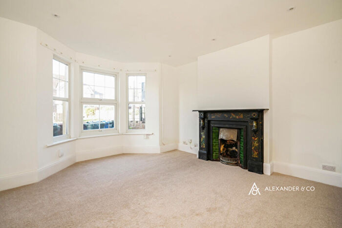 1 Bedroom Flat To Rent In Banbury Road, Bicester, Oxfordshire, OX26