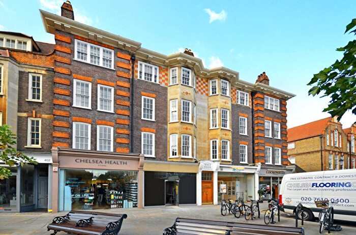2 Bedroom Flat For Sale In Kings Road, Chelsea, London, SW10