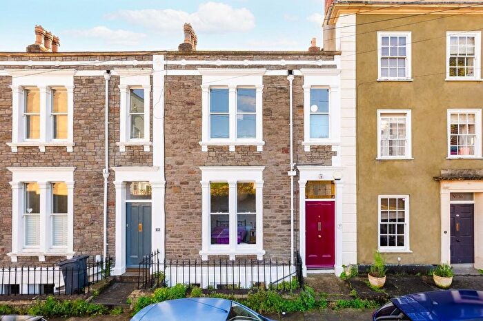 4 Bedroom Terraced House For Sale In Somerset Street, Kingsdown, BS2