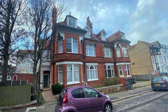 2 Bedroom Flat To Rent In Second Avenue, Margate, CT9