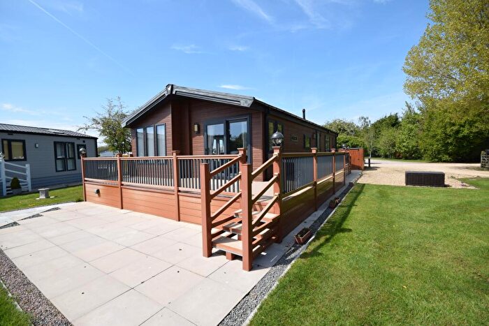 2 Bedroom Park Home For Sale In Kelsey Woods Country Park, Monksthorpe, PE23