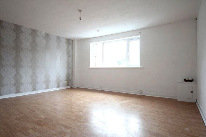 2 Bedroom Apartment To Rent In Vale Road, Woolton, Liverpool, Merseyside, L25