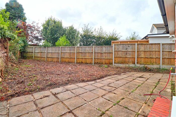 2 Bedroom Detached House For Sale In Eashing Lane, Godalming, Surrey, GU7