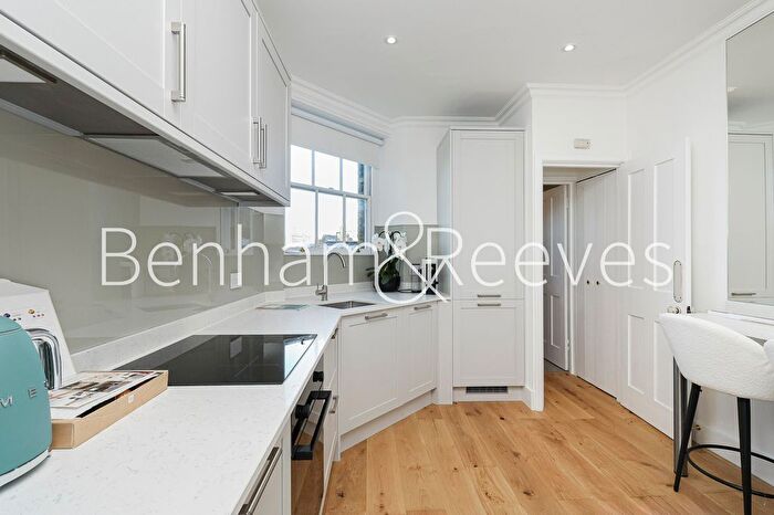 1 Bedroom Flat To Rent In Walton Street, Chelsea, SW3