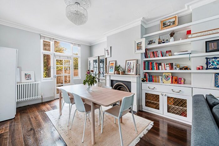 5 Bedroom Terraced House To Rent In Stile Hall Gardens, Gunnersbury, W4