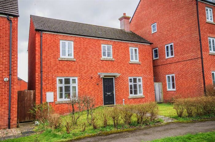 3 Bedroom Detached House To Rent In Harrolds Close, Dursley, GL11