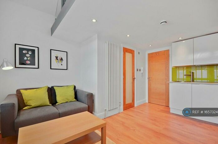 Studio To Rent In Ashbourne Road, Mitcham, CR4