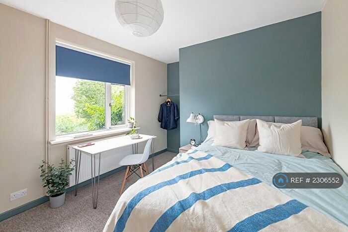 6 Bedroom Semi-Detached House To Rent In Kelston View, Bath, BA2