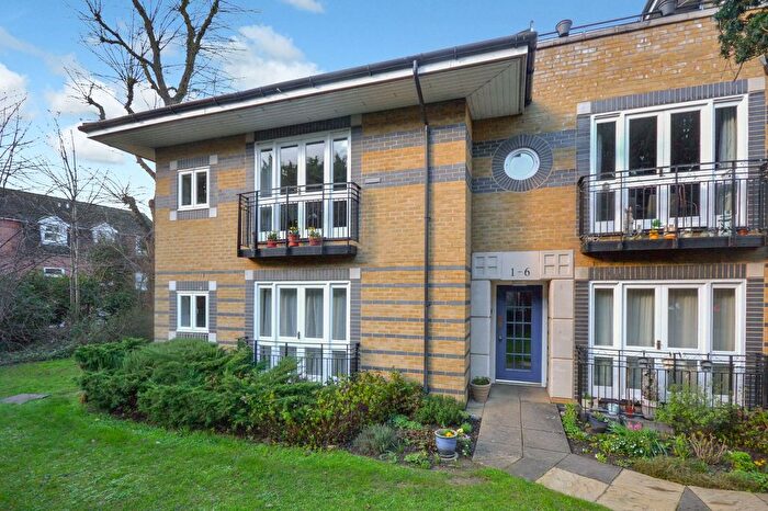 2 Bedroom Flat For Sale In Radwinter Road, Saffron Walden, CB11
