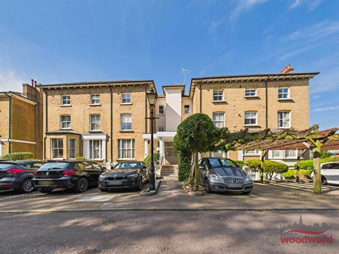 2 Bedroom Flat To Rent In Glasfryn Court, Brickfields, Harrow On The Hill, HA2