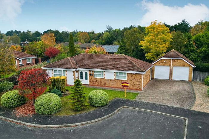 3 Bedroom Bungalow For Sale In Clumber Drive, Weston Favell Village, NN3