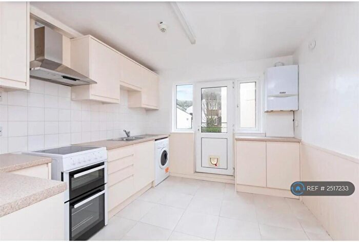 2 Bedroom Flat To Rent In Park Crescent Place, Brighton, BN2