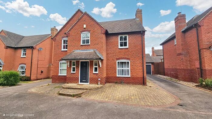 4 Bedroom Detached House For Sale In Wake Way, Grange Park, Northampton, NN4