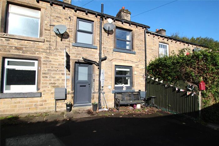 2 Bedroom Terraced House To Rent In Barber Row, Linthwaite, Huddersfield, West Yorkshire, HD7
