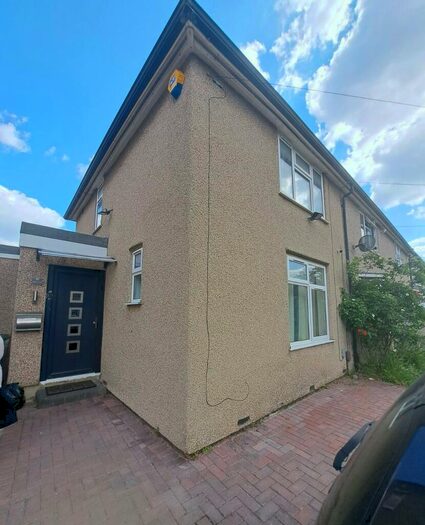 2 Bedroom Semi-Detached House To Rent In Dagenham, RM9