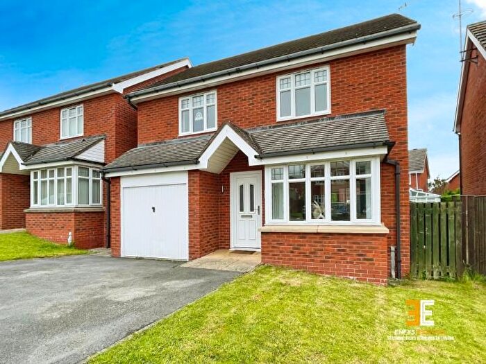 3 Bedroom Detached House For Sale In Ffordd Yr Wyddfa, Colwyn Heights, LL29