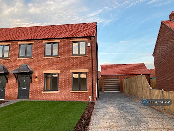 4 Bedroom Semi-Detached House To Rent In Daisy Way, Louth, LN11