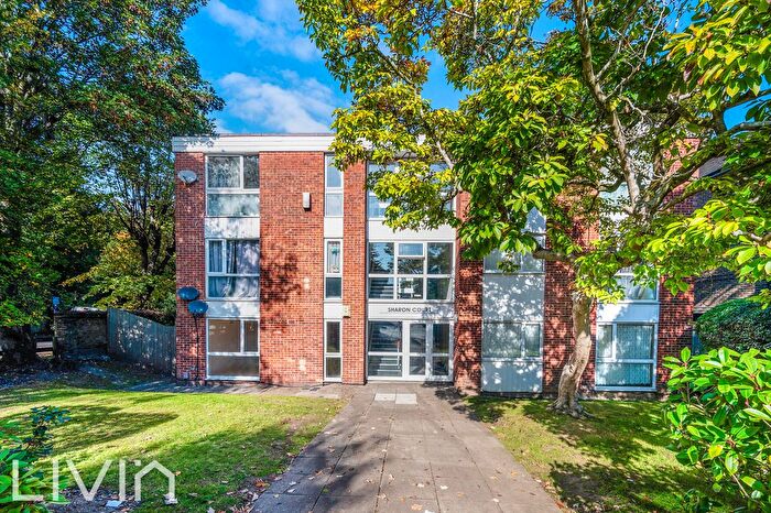2 Bedroom Flat For Sale In Sharon Court, Warham Road, South Croydon, CR2