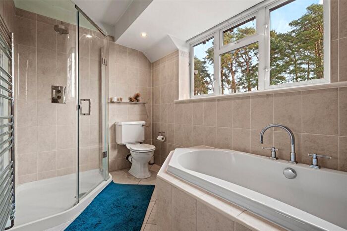 5 Bedroom Detached House For Sale In Broom Acres, Sandhurst, Berkshire, GU47