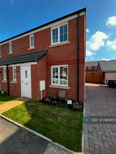 3 Bedroom Semi-Detached House To Rent In Campus Drive, Northampton, NN2