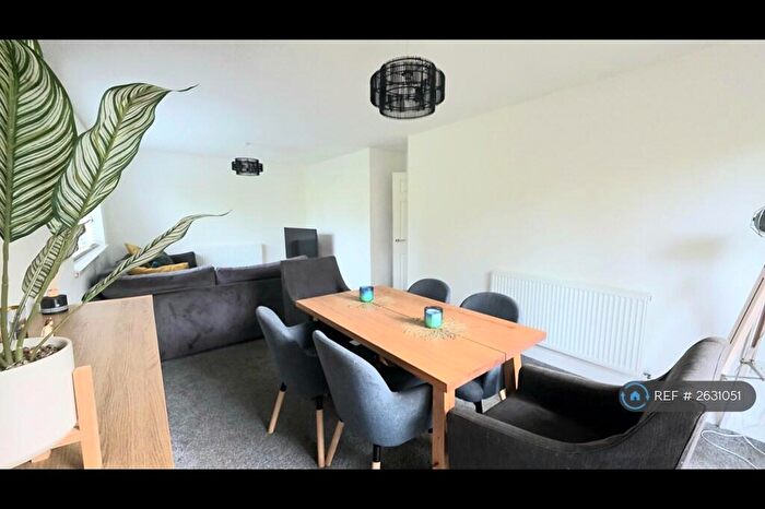 2 Bedroom Flat To Rent In Cromwell Lane, Coventry, CV4