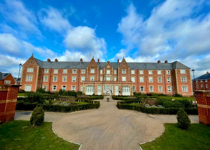 2 Bedroom Apartment To Rent In Noyce Court, Southampton, SO30