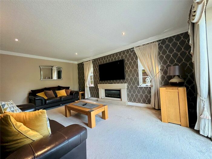 5 Bedroom Detached House For Sale In Linnet Lane, Lytham St. Annes, Lancashire, FY8