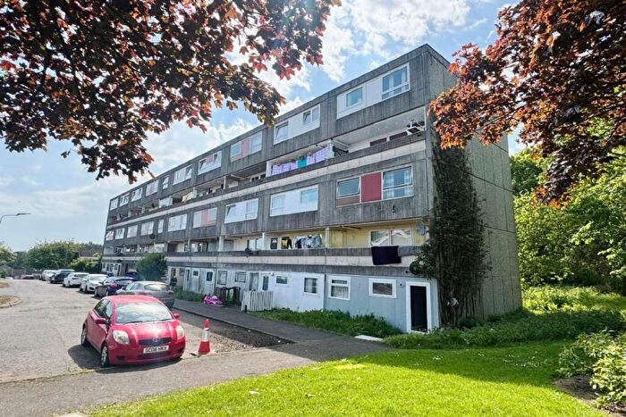 4 Bedroom Flat For Sale In , Waverley Court, Glenrothes, Fife, KY6