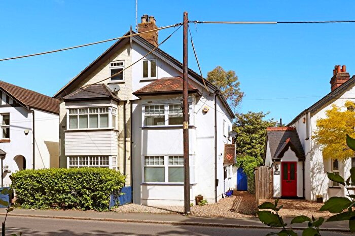 4 Bedroom Semi-Detached House For Sale In Cores End Road, Bourne End, Buckinghamshire, SL8