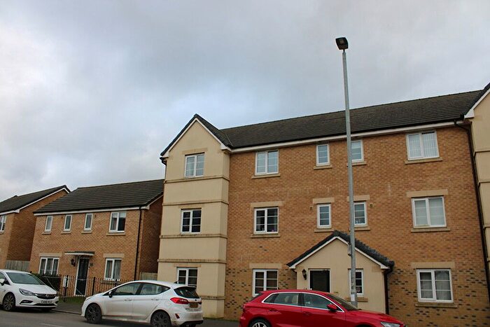 2 Bedroom Flat To Rent In Montacute Road, Houndstone, Yeovil, BA22