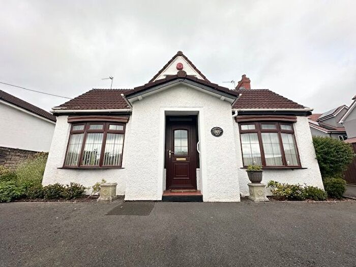 3 Bedroom Property To Rent In Gloucester Road, Patchway, Bristol, BS34