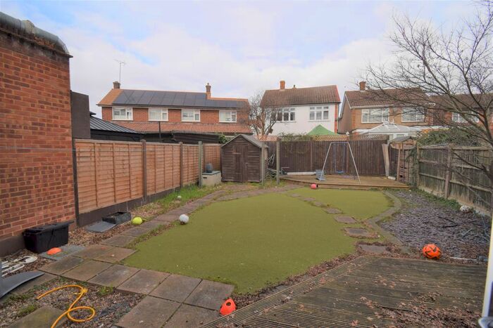 3 Bedroom Terraced House To Rent In Avery Gardens, Ilford, IG2