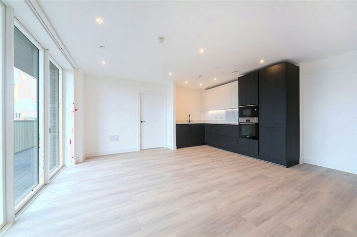 1 Bedroom Flat To Rent In Silverleaf House, Heartwood Boulevard, Acton, W3