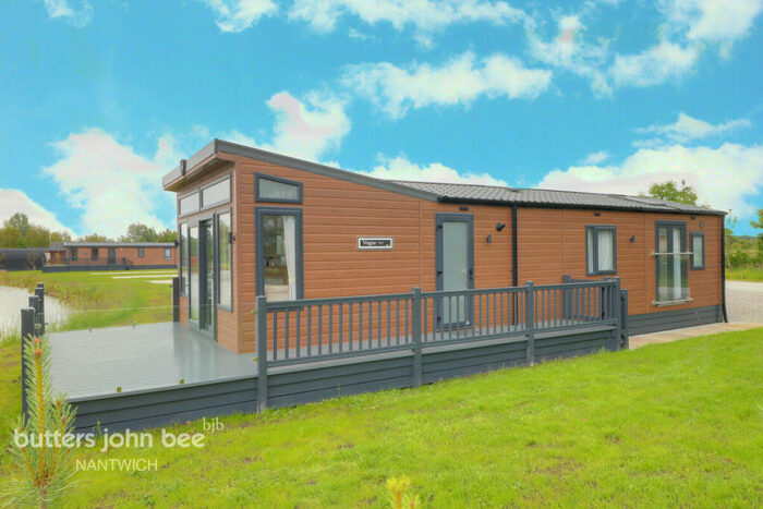 2 Bedroom Park Home For Sale In Coole Lane, Nantwich, CW5