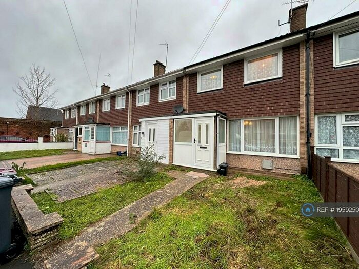 3 Bedroom Terraced House To Rent In Trelleck Road, Reading, RG1