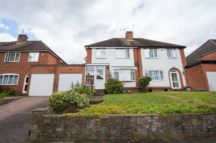 3 Bedroom Semi-Detached House To Rent In Glen Rise, Birmingham, B13