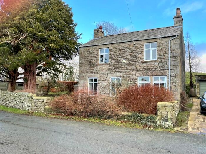 3 Bedroom Property For Sale In Farleton, Lancaster, LA2