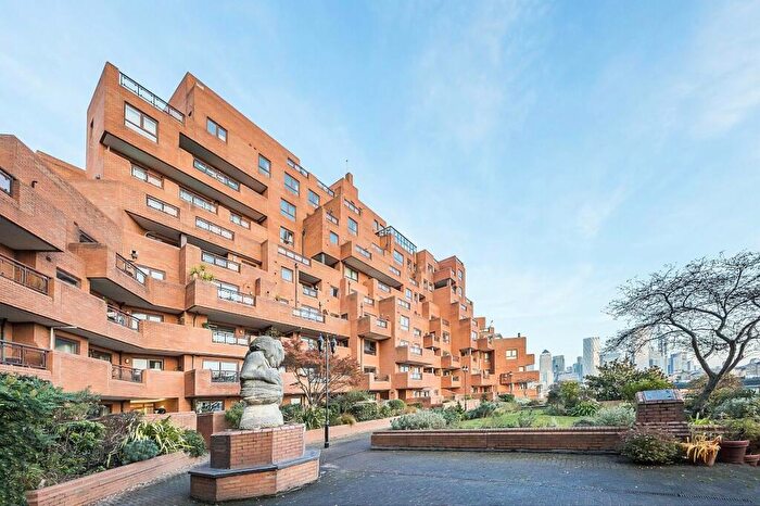 3 Bedroom Apartment For Sale In Free Trade Wharf, Wapping, E1W