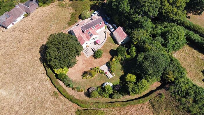 4 Bedroom Detached House For Sale In Hammetts Lane, Bishops Tawton, EX32