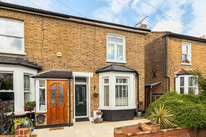 3 Bedroom Semi-Detached House To Rent In St. Marks Road, London, W7