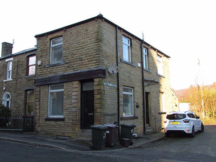 3 Bedroom End Of Terrace House To Rent In Victoria Street Littleborough., OL15