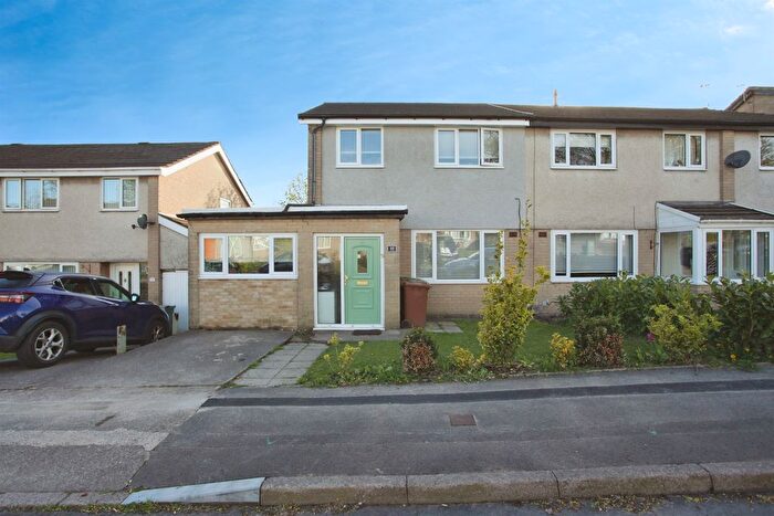 3 Bedroom Semi Detached House For Sale In Cae'r Fferm, Caerphilly, CF83