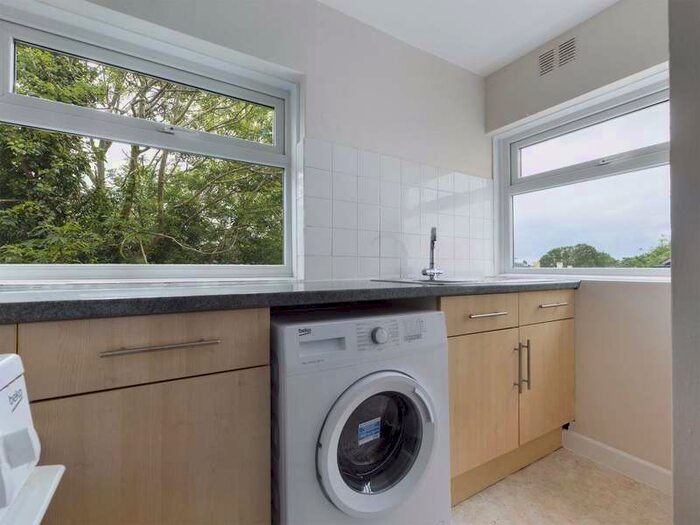 1 Bedroom Flat To Rent In Springfield Road, Brighton, BN1