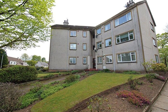 2 Bedroom Flat To Rent In Alexander Avenue, Eaglesham, G76