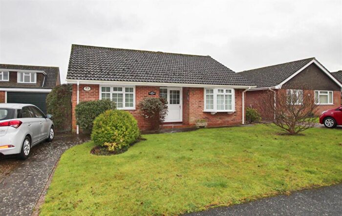 2 Bedroom Bungalow To Rent In Little Dene Copse, Lymington, SO41