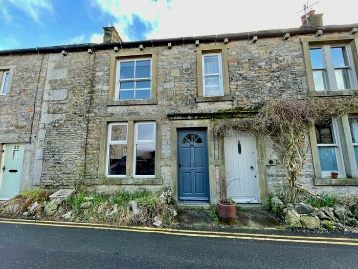 2 Bedroom House To Rent In Chapel Street, Grassington, Skipton, North Yorkshire, Uk, BD23