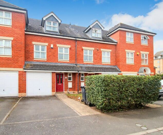 3 Bedroom Terraced House To Rent In Usher Close, Bedford, MK42