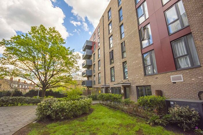 2 Bedroom Flat To Rent In Charcot Road, London, NW9